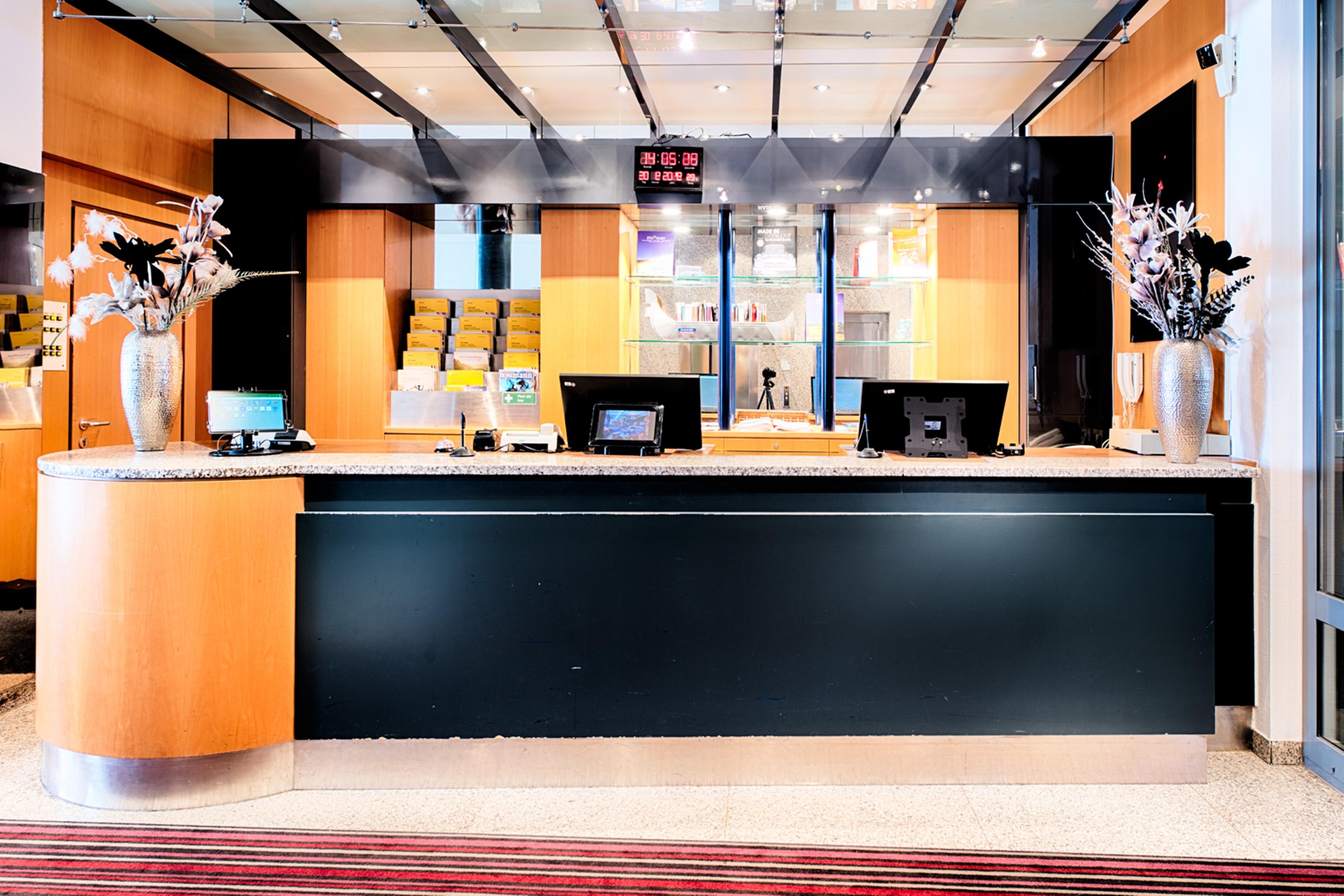 Achat Airport Messe Hotel 3*