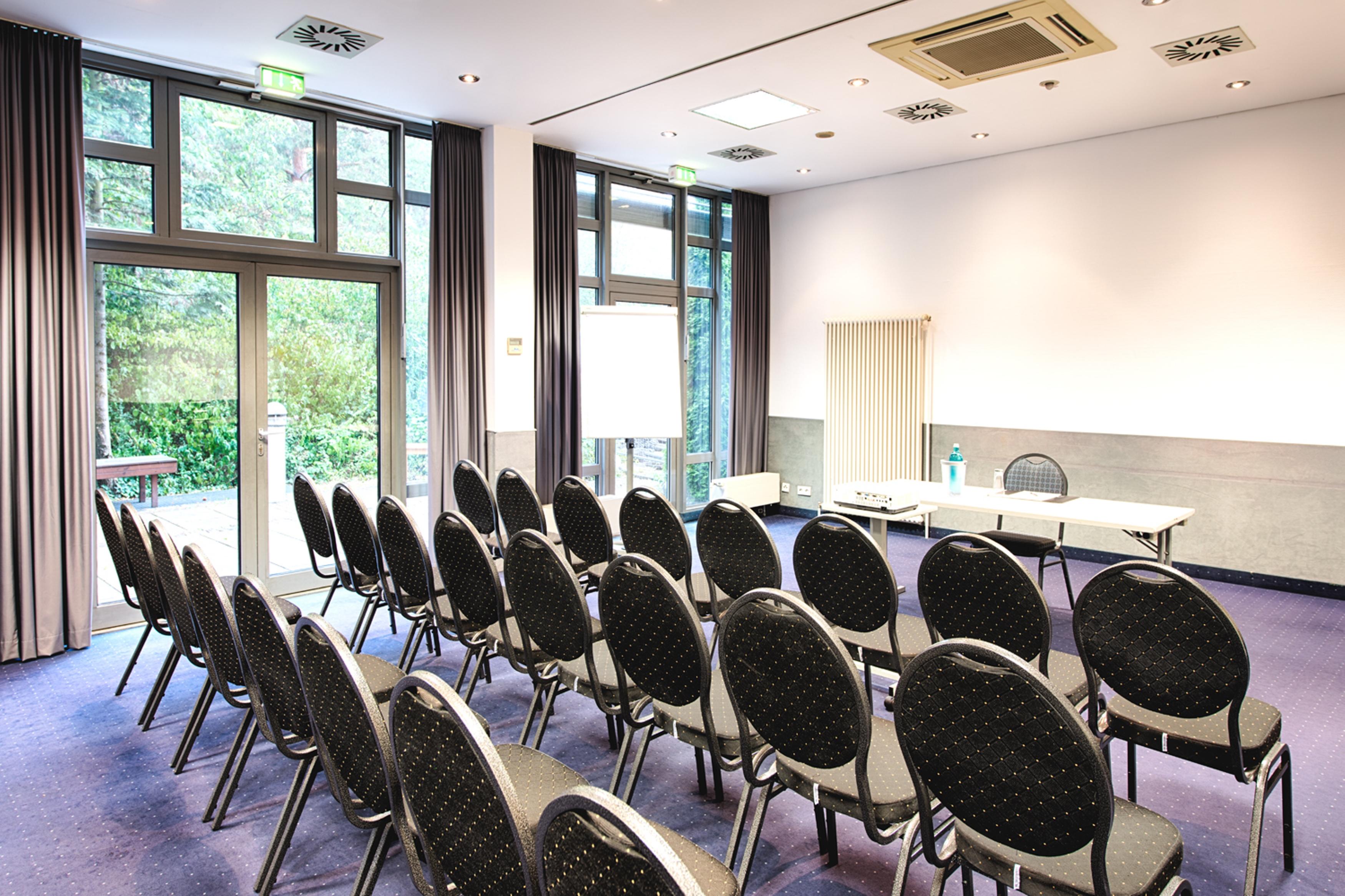 Hotel Achat Airport Messe Stoccarda