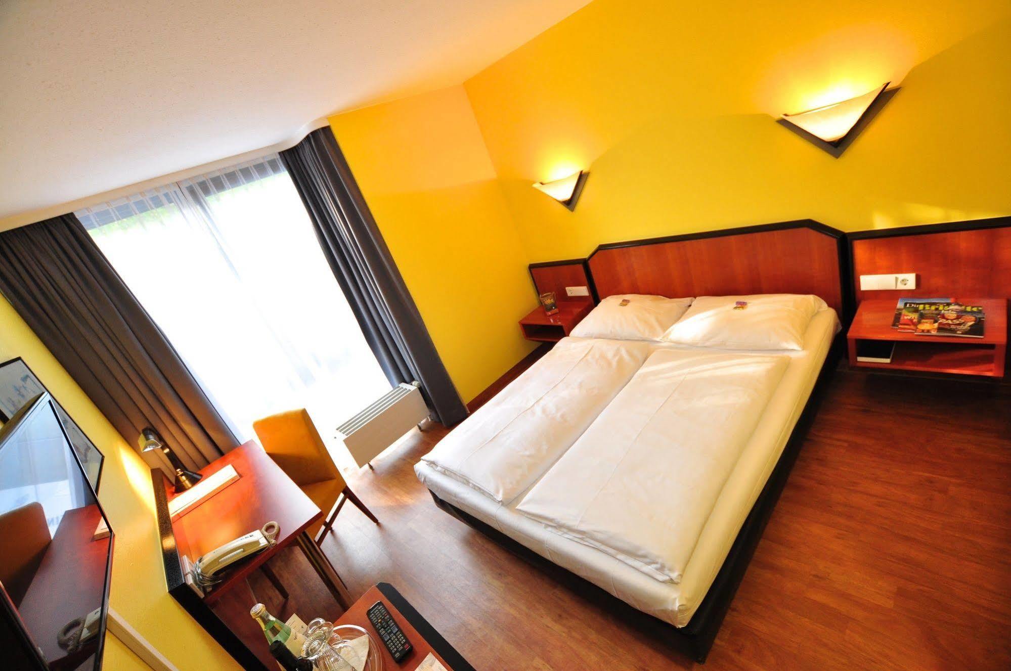 Achat Airport Messe Stoccarda
